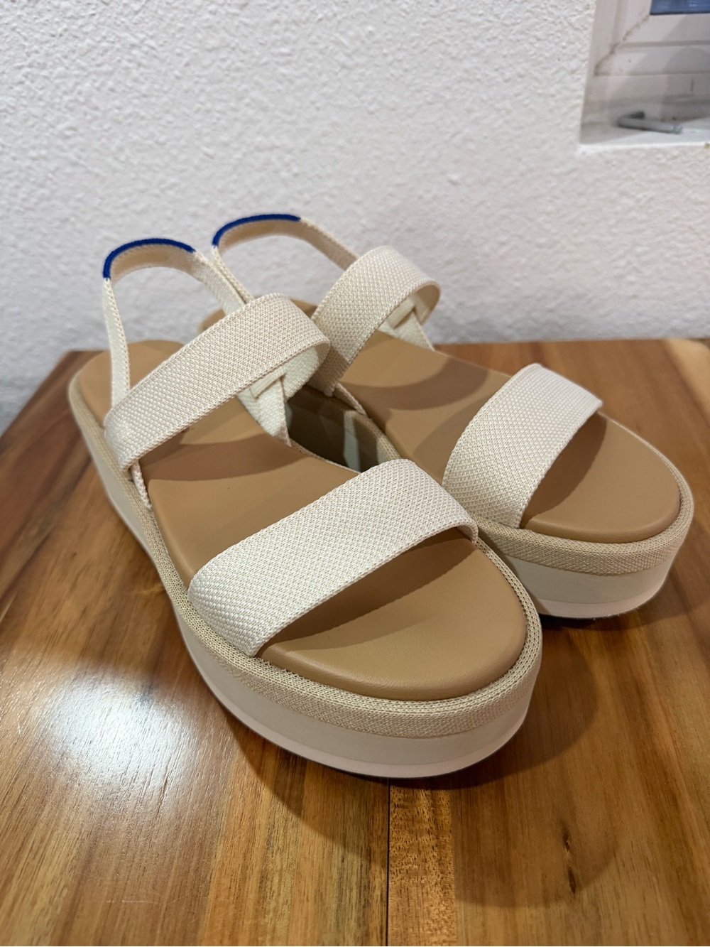 BRAND NEW ROTHYS Cream Platform Slingback Sandals with Tan Footbed